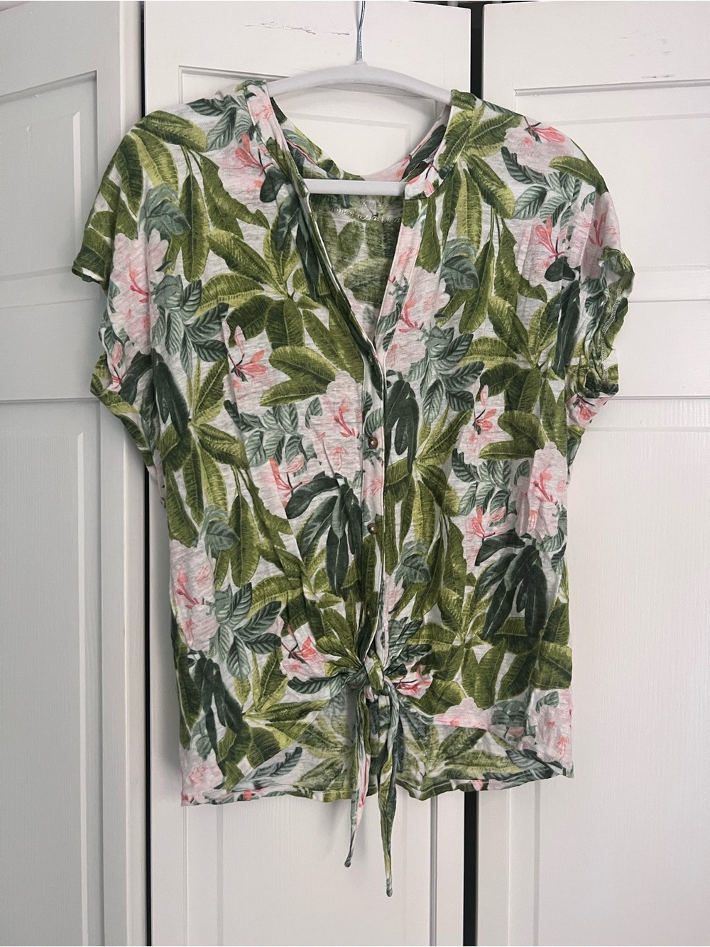 Tommy Bahama Green and Pink Tropical Tie-Front Button-Down Blouse